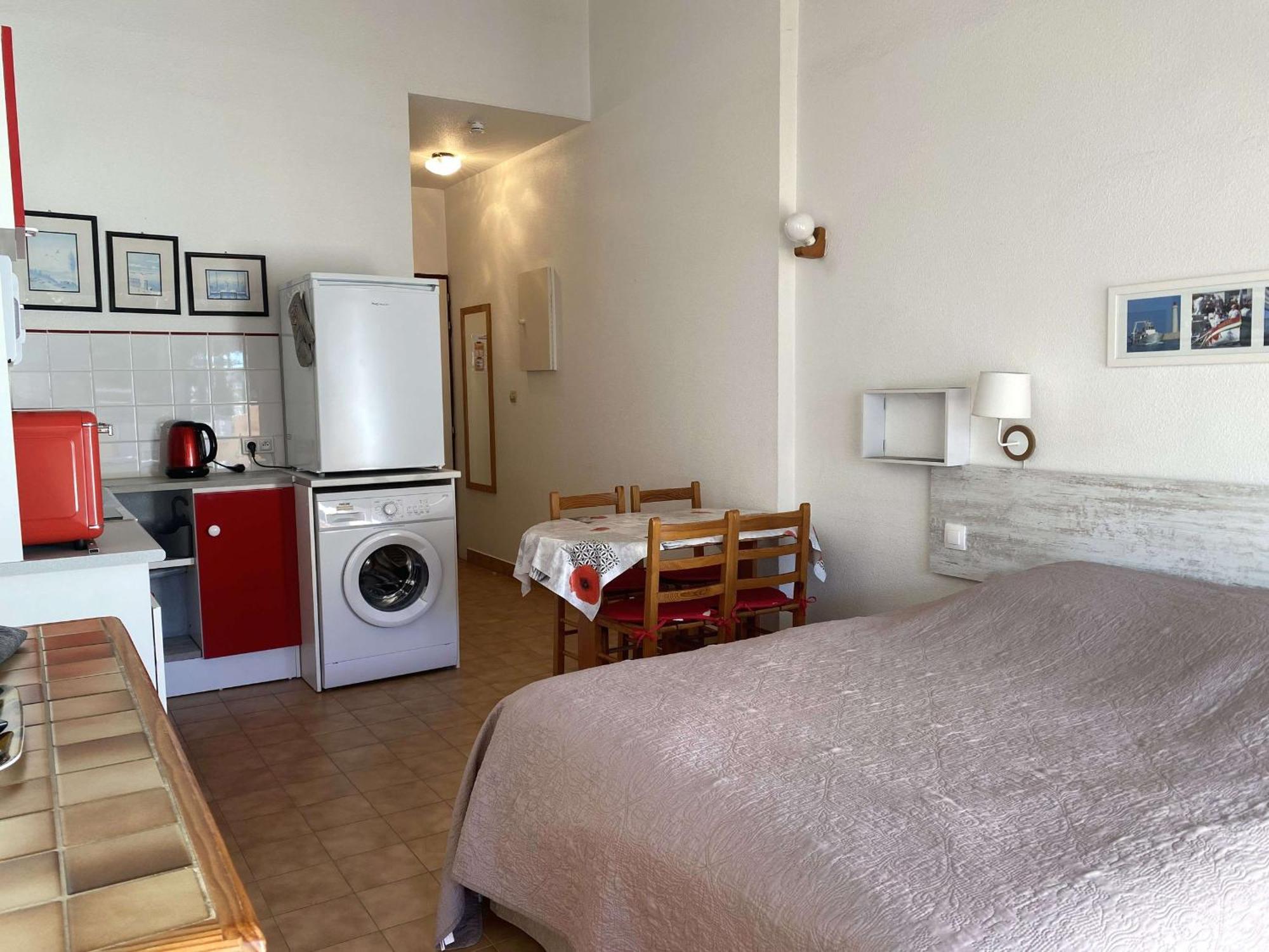Studio Cosy Avec Terrasse, Parking, Proche Thermes - Balaruc-Les-Bains - Fr-1-553-89 Dış mekan fotoğraf